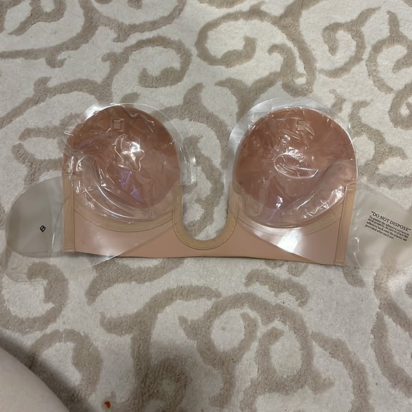 Backless bra - Picture 2 of 3